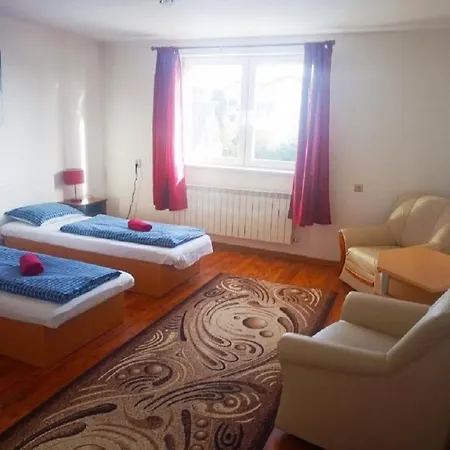 Lucky Cat Мини-отель *