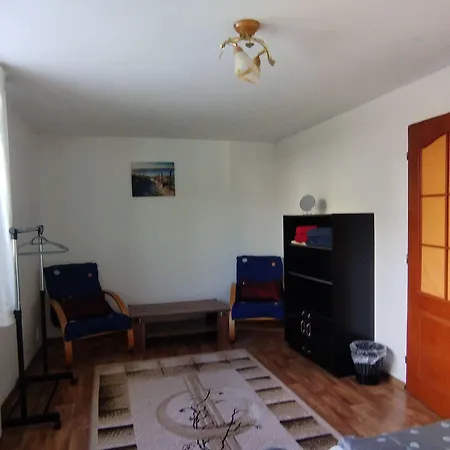 Lucky Cat Fogadó Nová Lesná